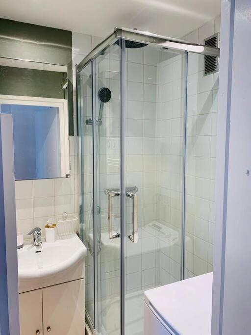 Appartement B De Charme Lumineux นูฟ์ชาเทล-อาร์เดอโลต์ ภายนอก รูปภาพ